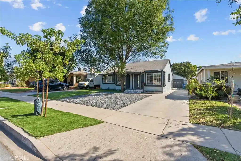 Single family home for sale at 6900 Garden Grv Ave, Reseda, CA 91335 | MLS# SR26229362