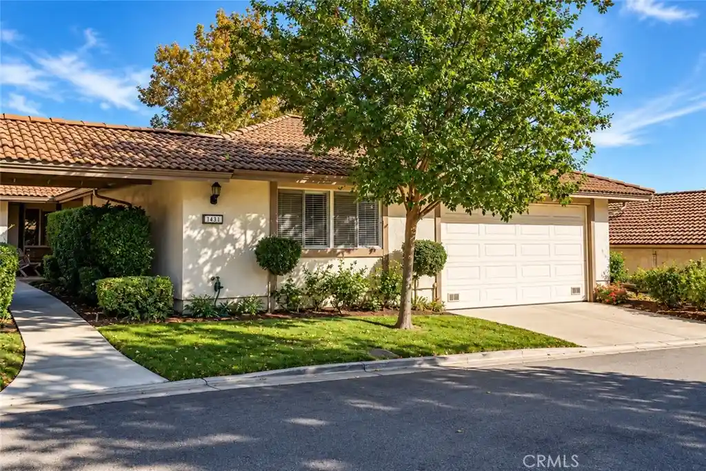 Photo 1 of Condo for sale at 110 Oak Forest Cir, Glendora, CA 91741 | MLS# CV26223831 | Listing updated on 2026-10-30