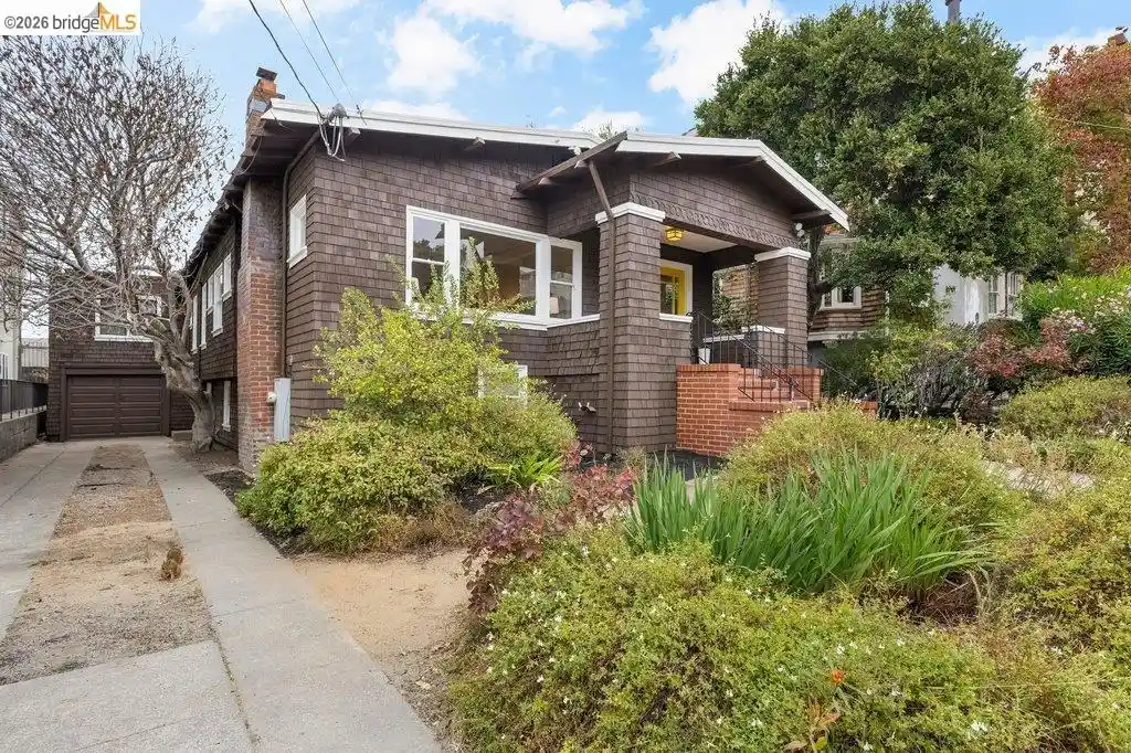 Single family home for sale at 353 Warwick Ave, Oakland, CA 94610 | MLS# 41152038