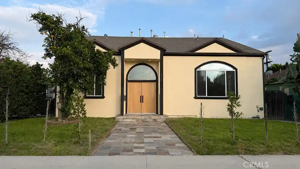 Single family home for sale at 6222 Babcock, North Hollywood, CA 91606 | MLS# SR26229243