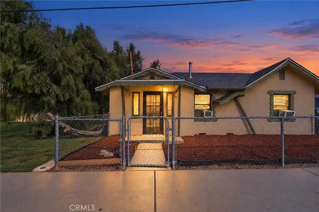 Single family home for sale at 177 W Main St, San Jacinto, CA 92583 | MLS# SW26229420