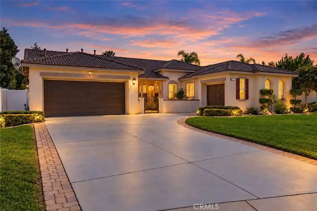 Photo 1 of Sale Pending at 17509 Cedarwood Dr, Riverside, CA 92503 | MLS# IG26227245 | Listing updated on 2026-10-29