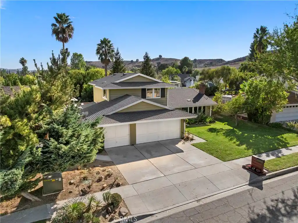 Single family home for sale at 27032 Deberry Dr, Agoura Hills, CA 91301 | MLS# SR26226236