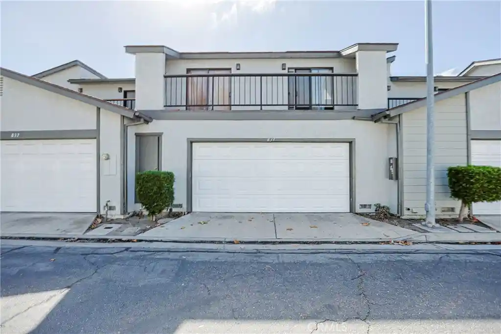Condo for sale at 833 Amberwood, Santa Ana, CA 92703 | MLS# PW26226514