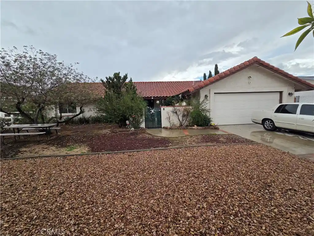 Photo 1 of Single family home for sale at 19155 Bay Meadows, Apple Valley, CA 92308 | MLS# IG26229372 | Listing updated on 2026-10-25