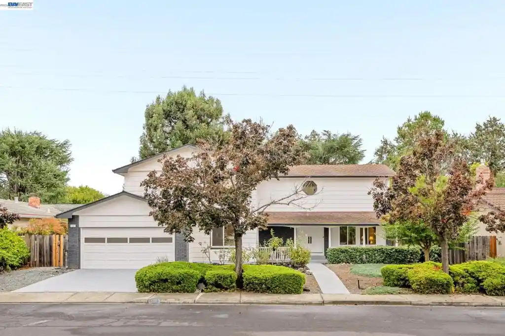 Single family home for sale at 2107 Asenath Ct, Walnut Creek, CA 94598 | MLS# 41152088