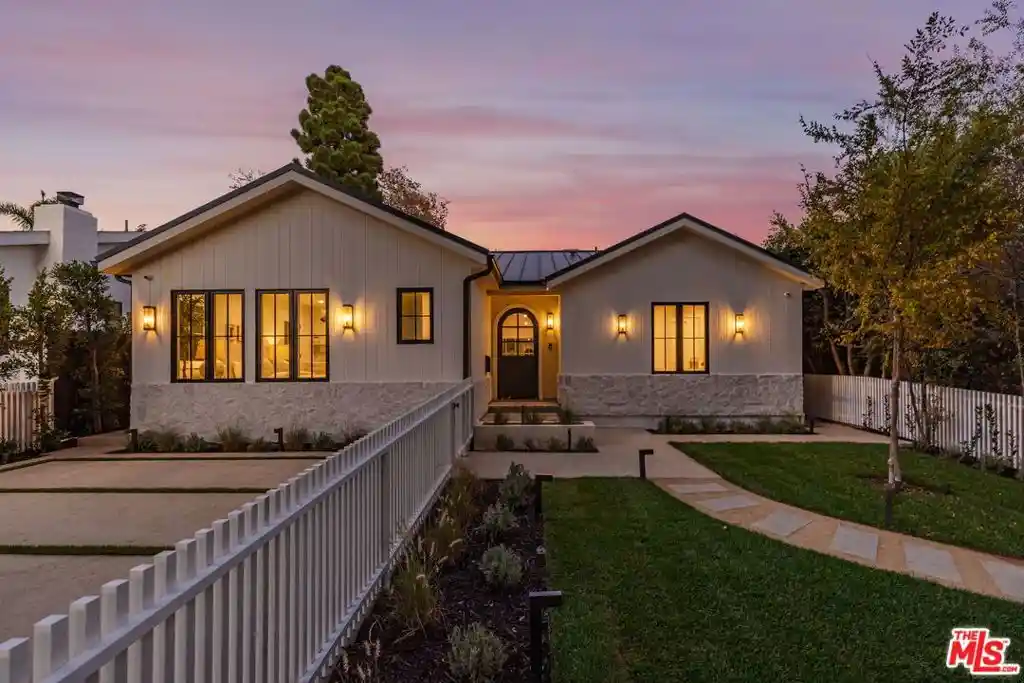 Photo 1 of Single family home for sale at 308 N Bowling Green Way, Los Angeles, CA 90049 | MLS# 26101848 | Listing updated on 2026-10-28