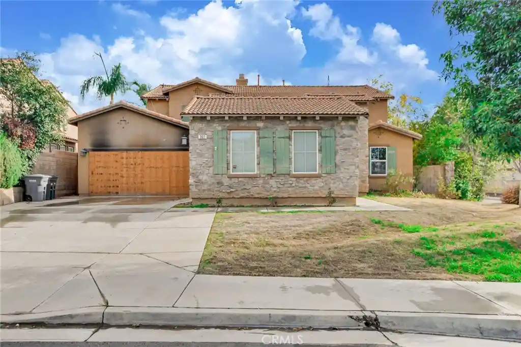 Photo 1 of Single family home for sale at 307 Monument Pkwy, Perris, CA 92570 | MLS# TR26228087 | Listing updated on 2026-10-30