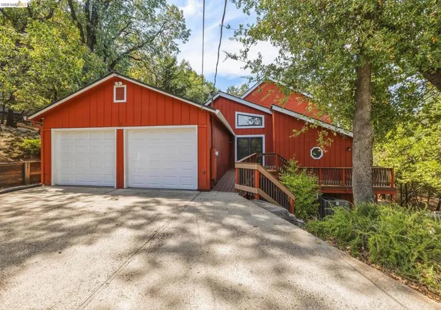 Photo 1 of Single family home for sale at 21284 Crystal Fls Dr, Sonora, CA 95370 | MLS# 41152096 | Listing updated on 2026-10-30