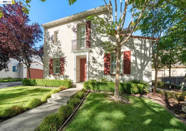 Single family home for sale at 2229 Maidenhair Way, San Ramon, CA 94582 | MLS# 41152095