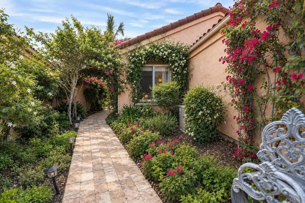 Single family home for sale at 2219 Sawgrass Gln, Escondido, CA 92026 | MLS# NDP2609786