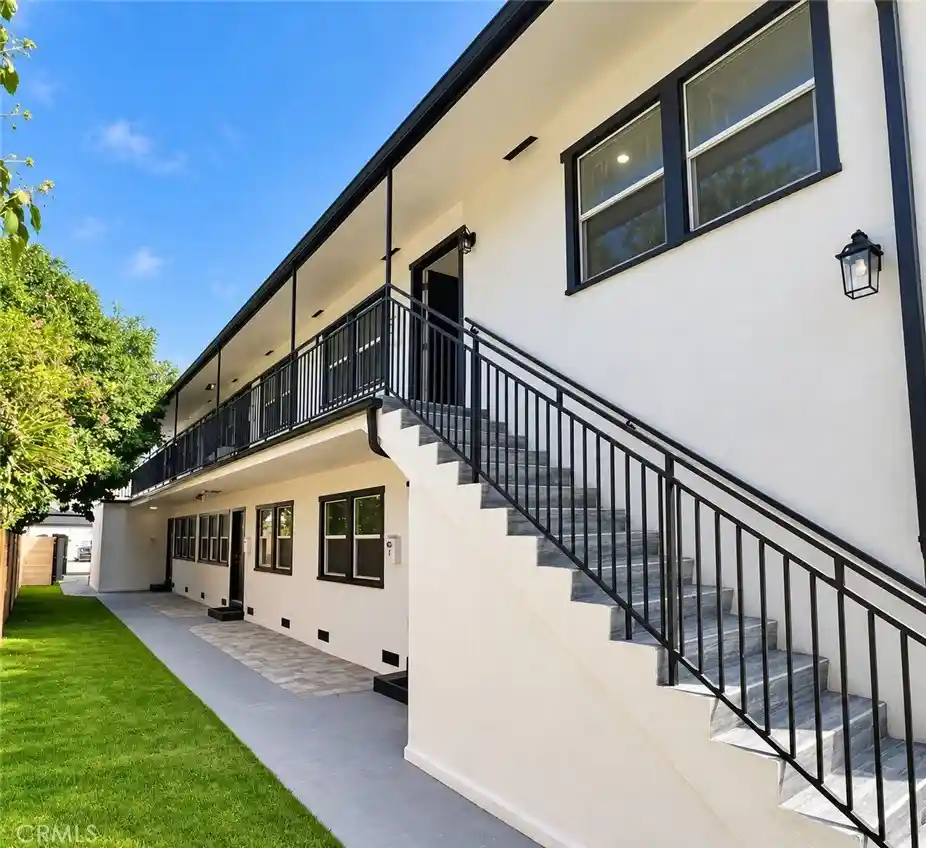 Multi family home for sale at 11689 Chandler, North Hollywood, CA 91601 | MLS# BB26229738