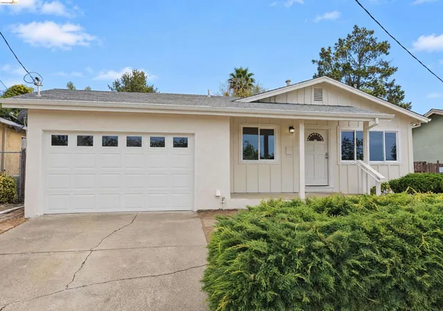 Photo 1 of Single family home for sale at 1121 5th Street, Vallejo, CA 94590 | MLS# 41152124 | Listing updated on 2026-10-30