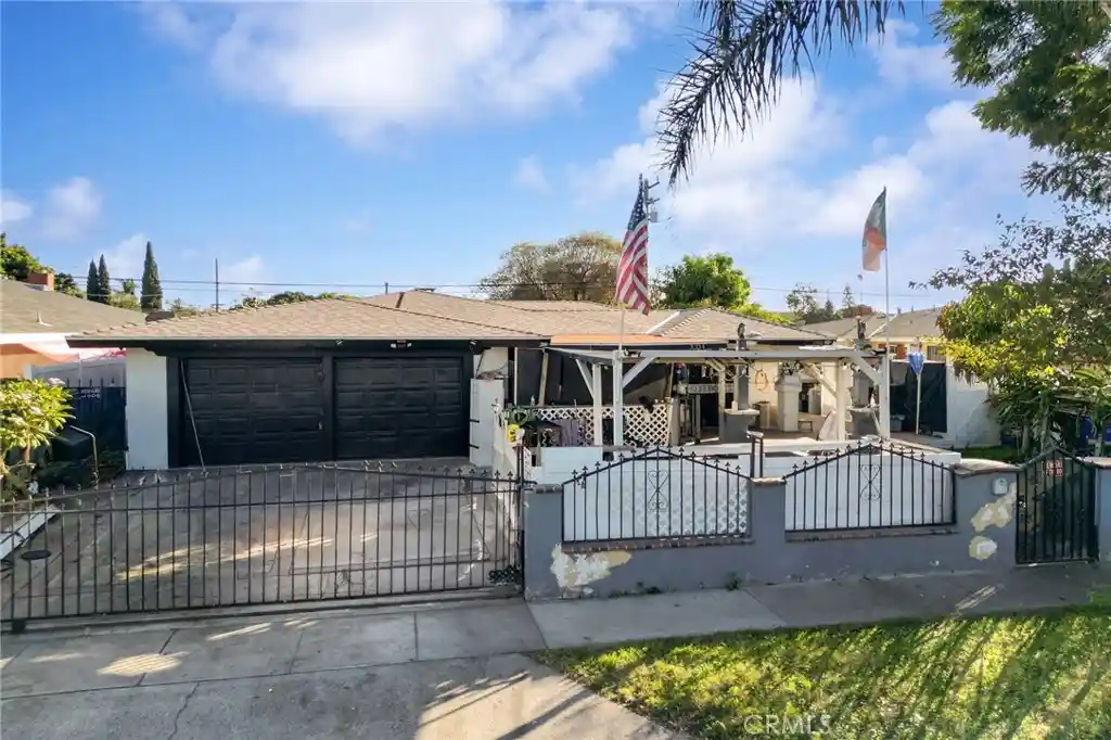 Multi family home for sale at 3314 W Chestnut, Santa Ana, CA 92704 | MLS# PW26229853