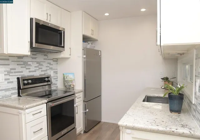 Condo for sale at 3051 Treat Blvd #118, Concord, CA 94518 | MLS# 41152143