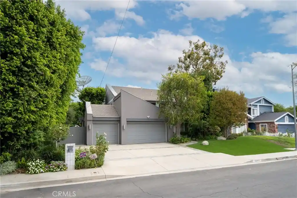 Single family home for sale at 13109 Addison, Sherman Oaks, CA 91423 | MLS# SR26229727