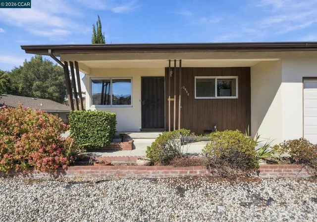 Photo 1 of Single family home for sale at 2552 Henry Ave, Pinole, CA 94564 | MLS# 41152156 | Listing updated on 2026-10-30