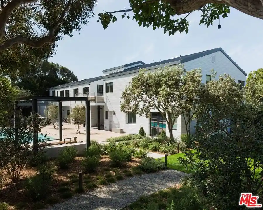 Photo 1 of Single family home for sale at 7310 Birdview Ave, Malibu, CA 90265 | MLS# 26997099 | Listing updated on 2026-10-28