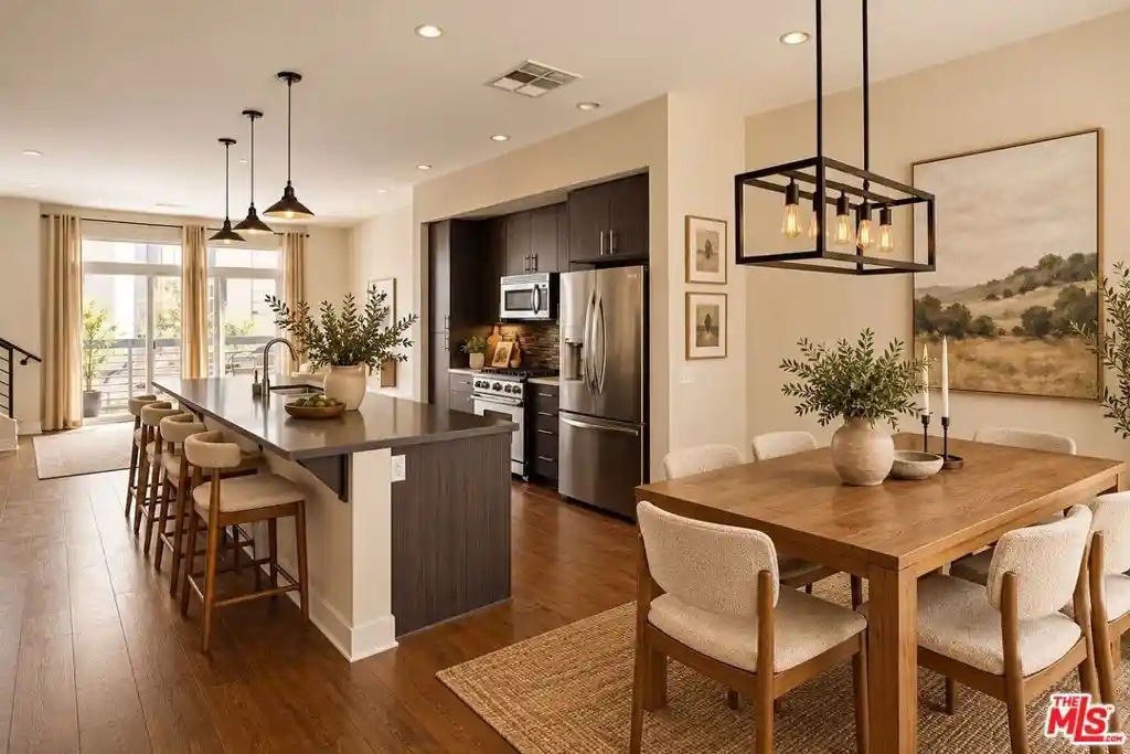 Listing Photo 1 - Condo for sale in 2753 Waverly Dr located at 2753 Waverly Dr, Silver Lakes, CA 90039 - Unit #1003