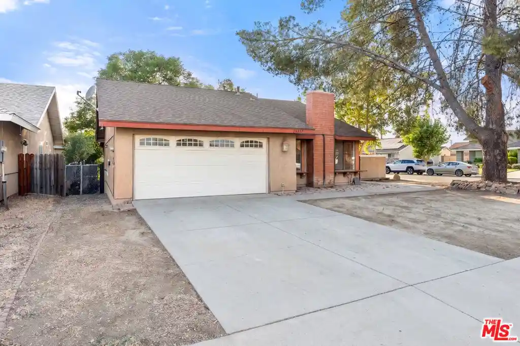 Single family home for sale at 29357 Reading Rd, Menifee, CA 92586 | MLS# 26104327