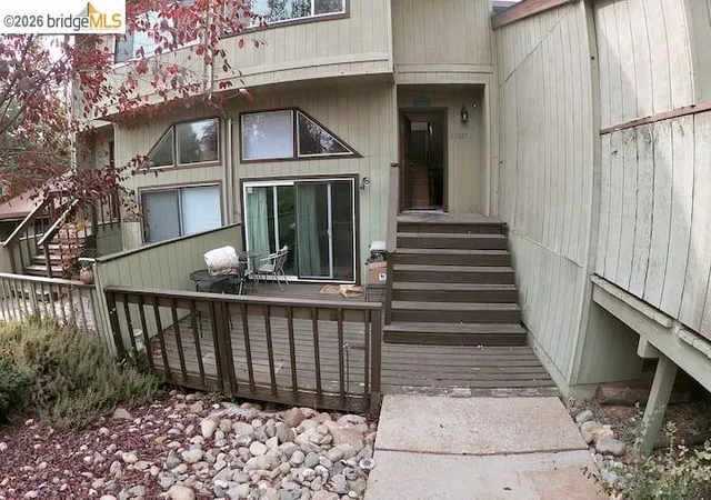 Listing Photo 2 - Condo for sale in building located at 12697 Junipero Serra Wy, Groveland, CA 95321
