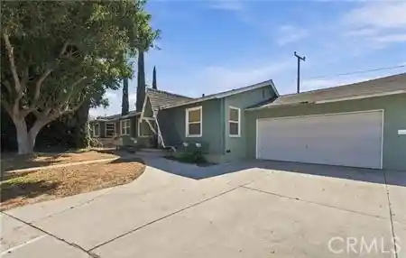 Single family home for sale at 21211 Haston Pl, Lakewood, CA 90715 | MLS# DW26230040