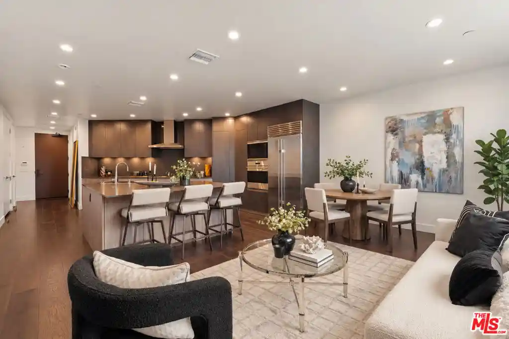 Photo 1 of Condo for sale at 724 N Croft Ave #301, Los Angeles, CA 90069 | MLS# 26104281 | Listing updated on 2026-10-26