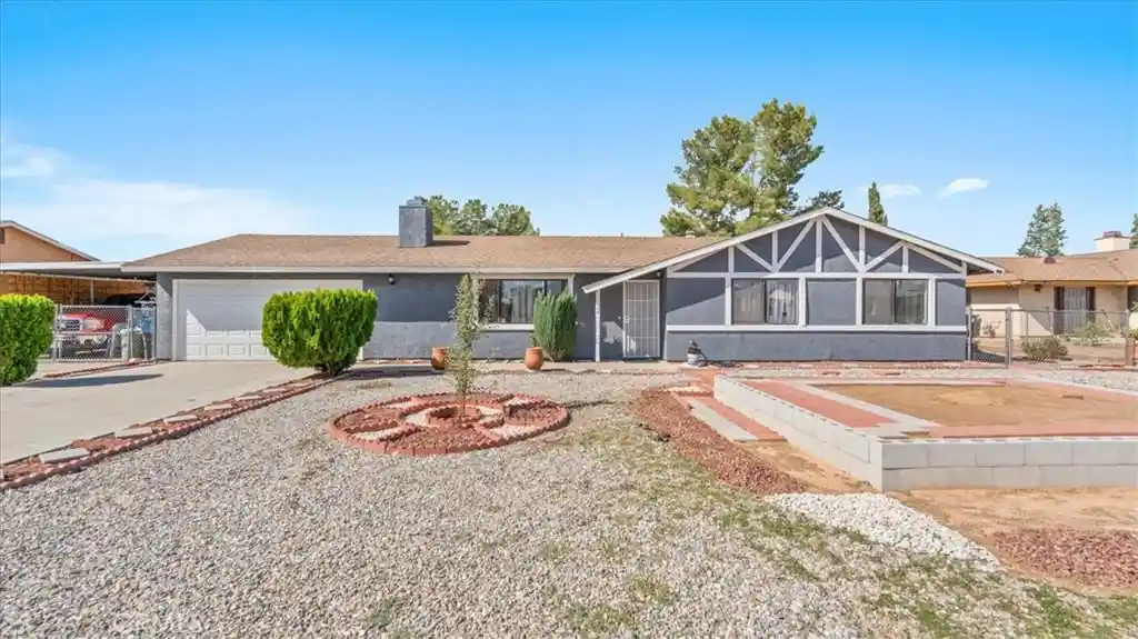 Photo 1 of Single family home for sale at 12724 Algonquin, Apple Valley, CA 92308 | MLS# IV26230082 | Listing updated on 2026-10-26