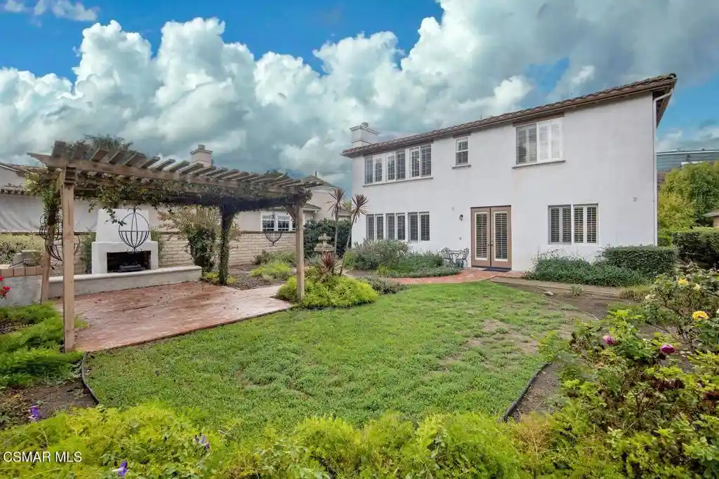 Single family home for sale at 4259 Via Rio, Newbury Park, CA 91320 | MLS# 226005040