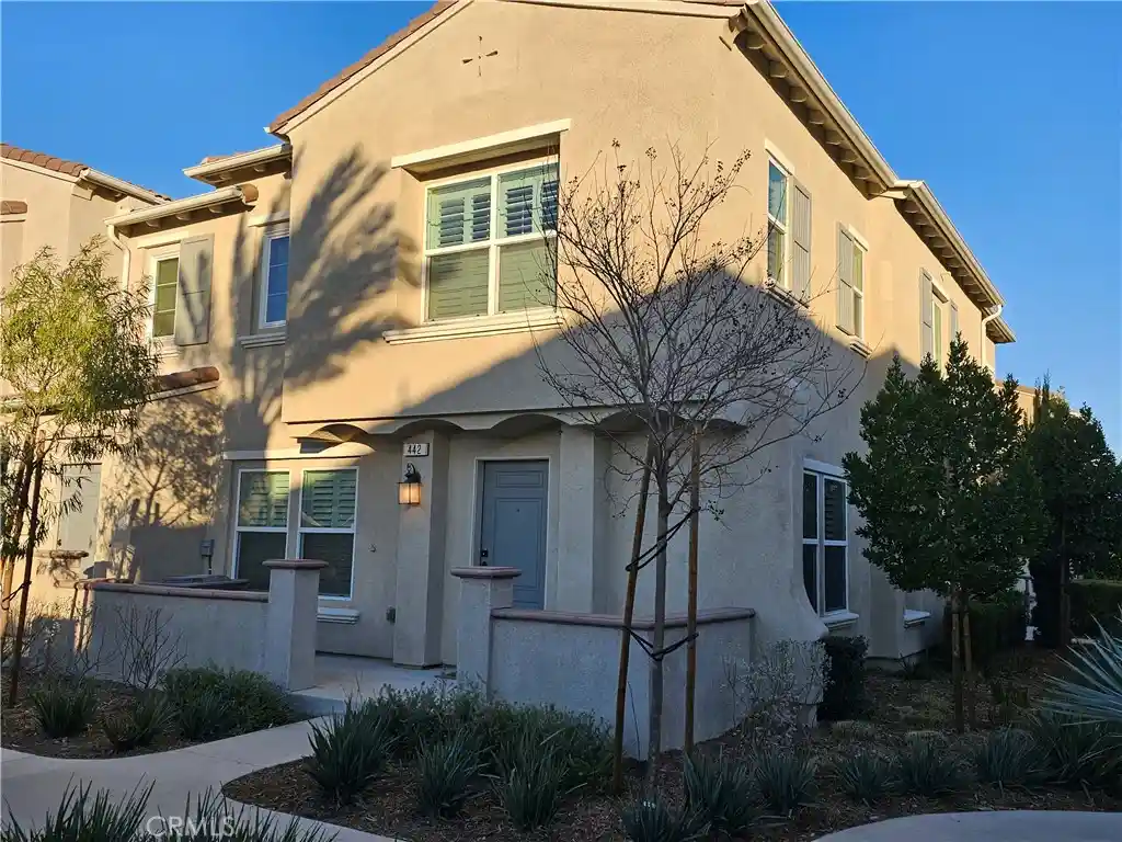 Townhouse for sale at 7155 Citrus #442, Fontana, CA 92336 | MLS# TR26230089