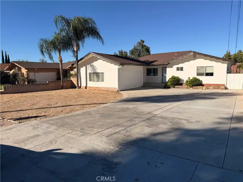 Photo 1 of Sale Pending at 1379 Palm Ave, Beaumont, CA 92223 | MLS# DW26230164 | Listing updated on 2026-10-28