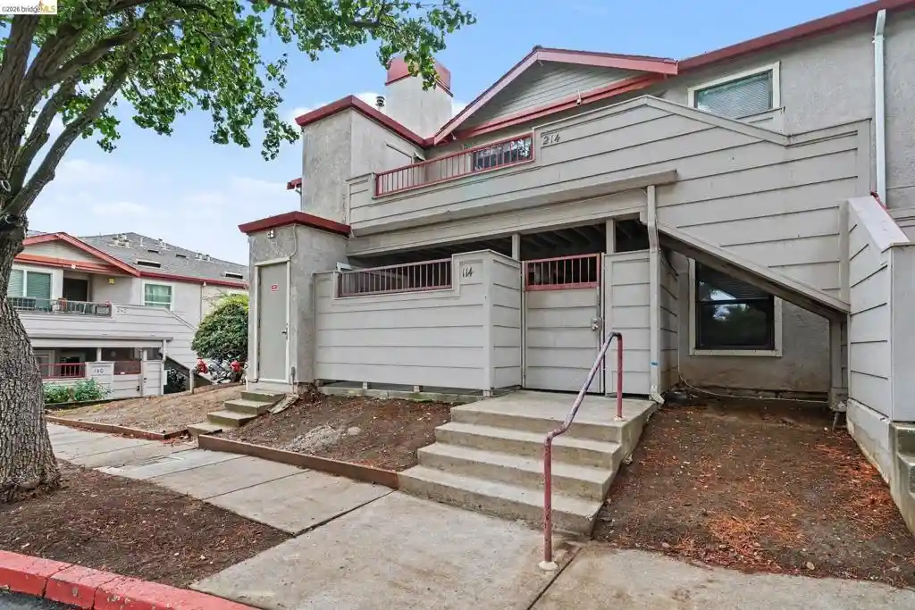 Condo for sale at 6 Lancaster Cir #114, Bay Point, CA 94565 | MLS# 41152217
