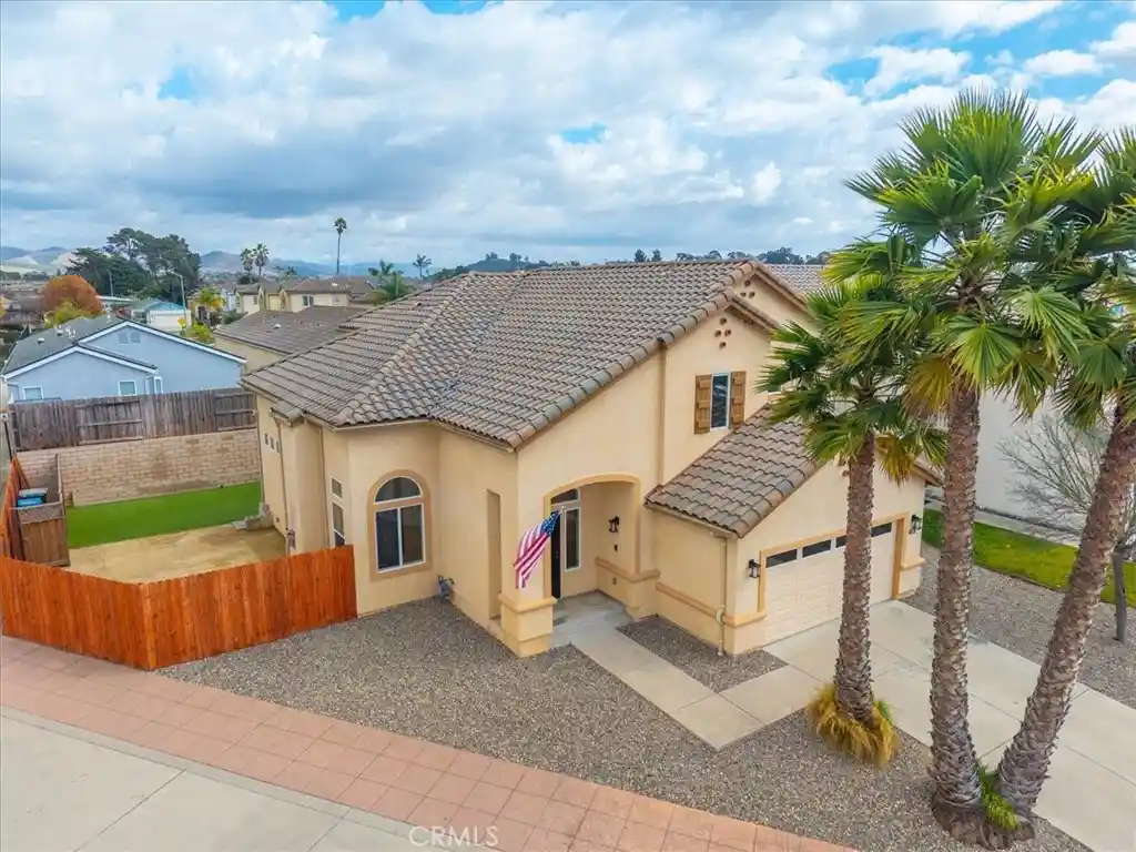 Single family home for sale at 415 Dixson St, Arroyo Grande, CA 93420 | MLS# PI26229957