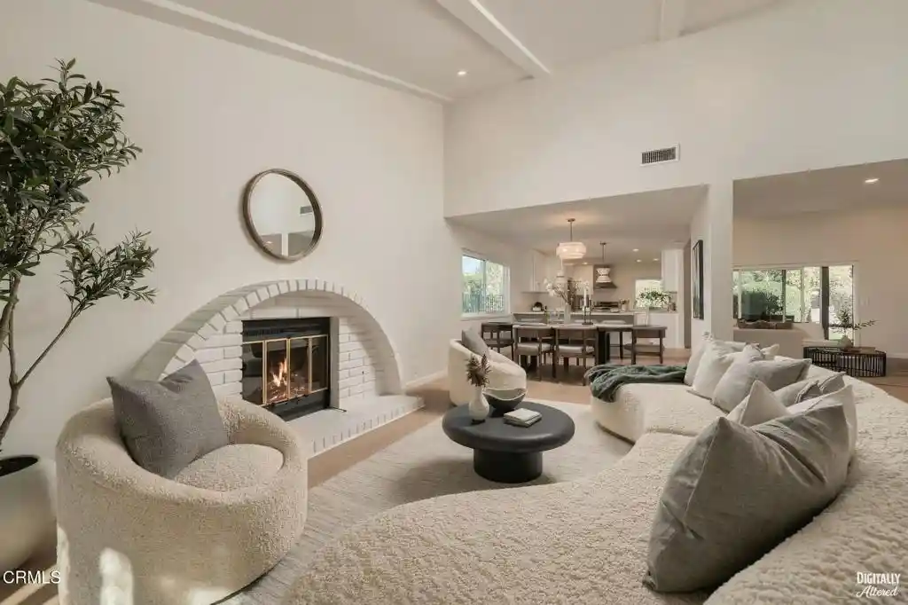 Photo 1 of Single family home for sale at 3668 Sunset Knls Dr, Thousand Oaks, CA 91362 | MLS# V1-39432 | Listing updated on 2026-10-30