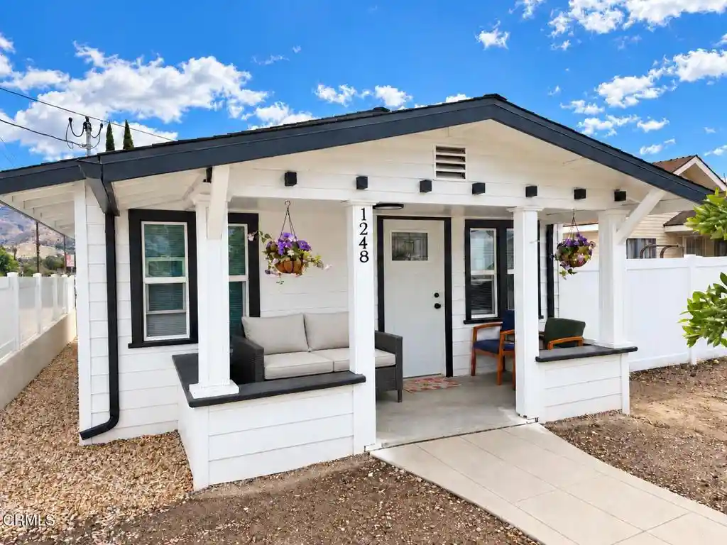 Single family home for sale at 1248 E Main St, Santa Paula, CA 93060 | MLS# V1-39433