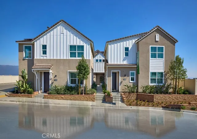Photo 1 of Sale Pending at 16618 Bottlebrush Ln #2, Fontana, CA 92336 | MLS# OC26230330 | Listing updated on 2026-10-28