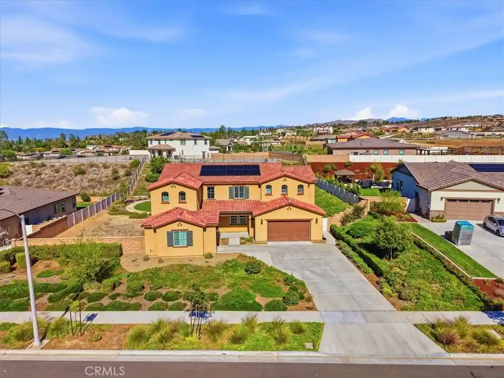 Single family home for sale at 1173 Matterhorn, Riverside, CA 92506 | MLS# IV26230274