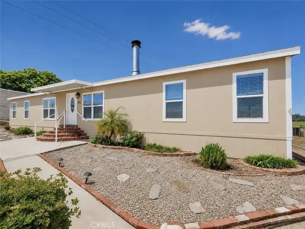 Manufactured home for sale at 27361 Sierra Hwy #192, Canyon Country, CA 91351 | MLS# SR26230344