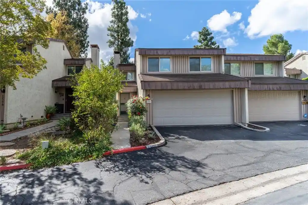 Photo 1 of Townhouse for sale at 1540 Holly Ct, Thousand Oaks, CA 91360 | MLS# SR26229970 | Listing updated on 2026-10-29