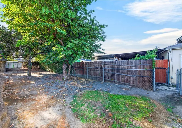 Photo 2 of Single family home for sale at 13123 S Penrose, Compton, CA 90222 | MLS# PV26167914 | Listing updated on 2026-10-31