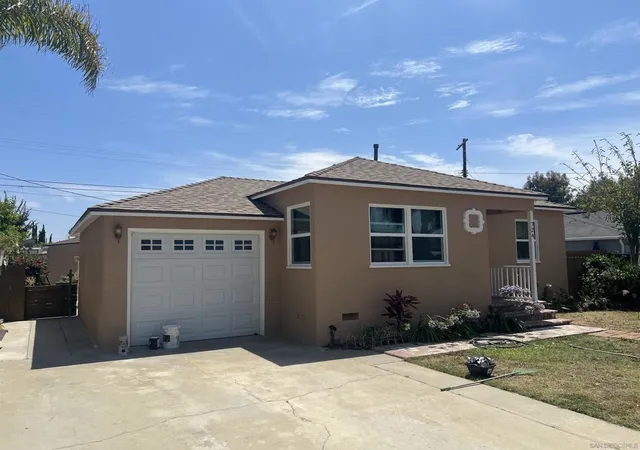 Single family home for sale at 724 148Th, Gardena, CA 90247 | MLS# 260025661SD
