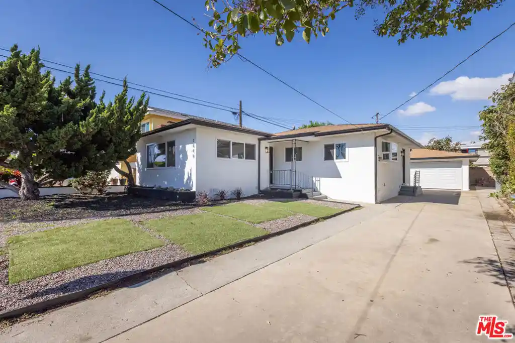 Single family home for sale at 1849 W Gardena Blvd, Gardena, CA 90247 | MLS# 26104466
