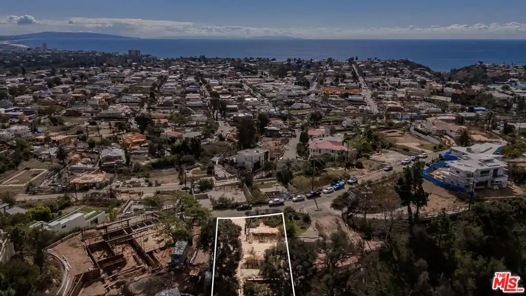 Photo 1 of Land for sale at 1340 Monument St, Pacific Palisades, CA 90272 | MLS# 26103460 | Listing updated on 2026-10-26