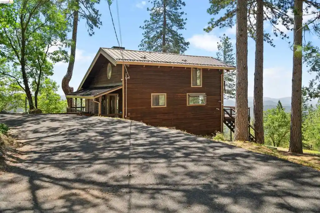 Single family home for sale at 16300 Old Oak Ranch Rd, Sonora, CA 95370 | MLS# 41152258