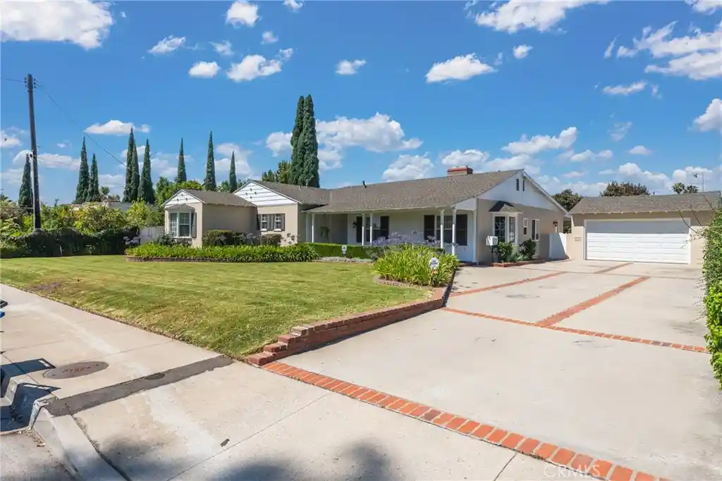 Single family home for sale at 4905 Baldwin Ave, Temple City, CA 91780 | MLS# AR26227004