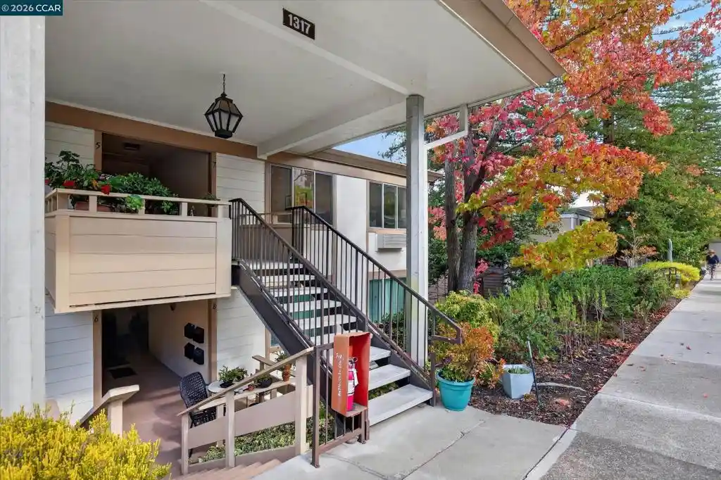 Condo for sale at 1317 Ptarmigan Dr #7, Walnut Creek, CA 94595 | MLS# 41152263