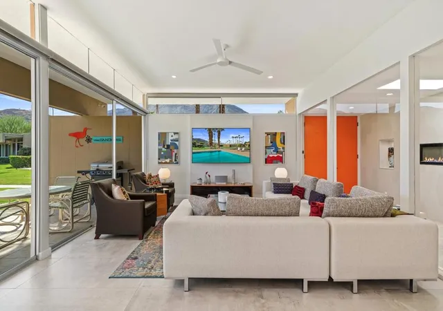 Listing Photo 5 - Condo for sale in building located at 72539 El Paseo, Palm Desert, CA 92260 - Unit #1003