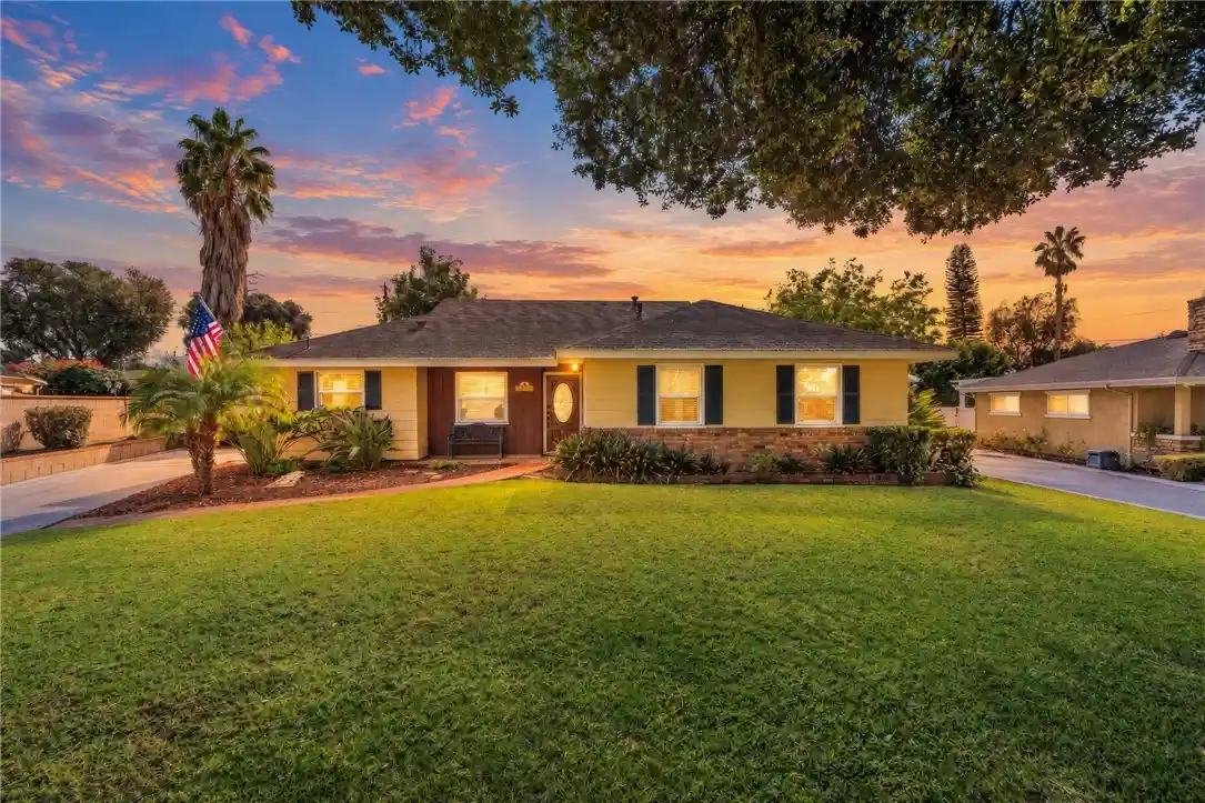 Photo 1 of Sale Pending at 3424 Mono Dr, Riverside, CA 92506 | MLS# IV26229979 | Listing updated on 2026-10-30