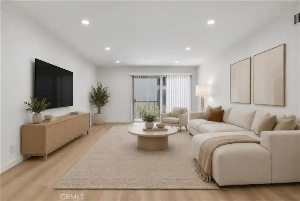 Condo for sale at 5460 White Oak Ave #K203, Encino, CA 91316 | MLS# SR26228996