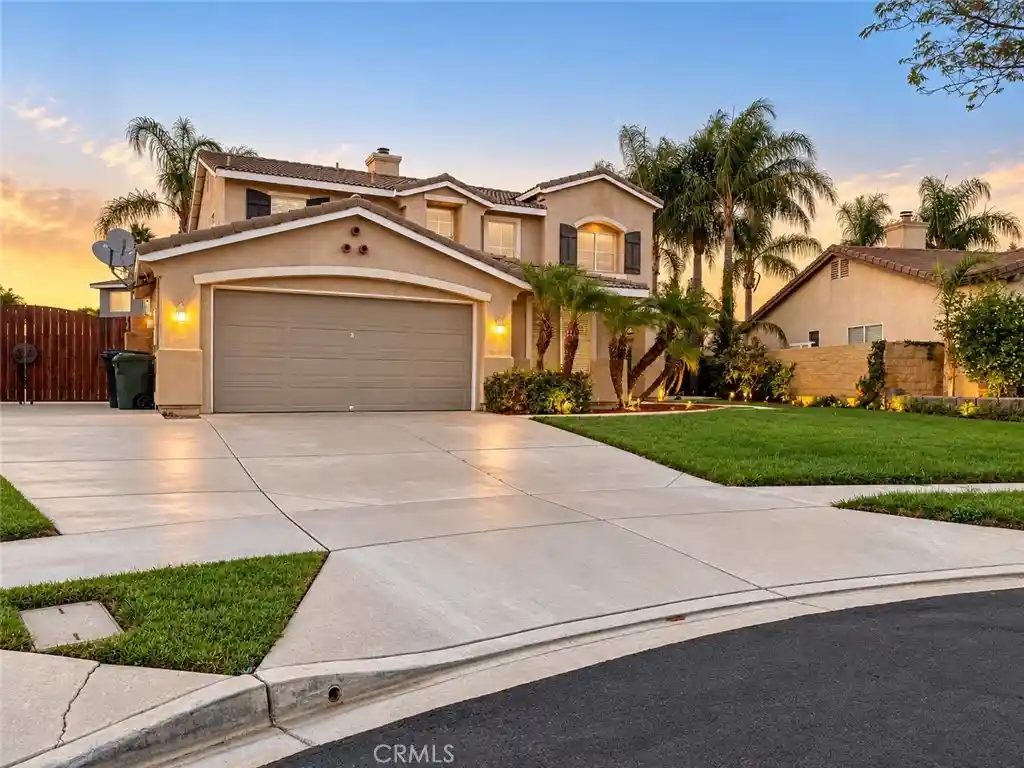 Single family home for sale at 17194 Volante Ct, Fontana, CA 92337 | MLS# IV26227557